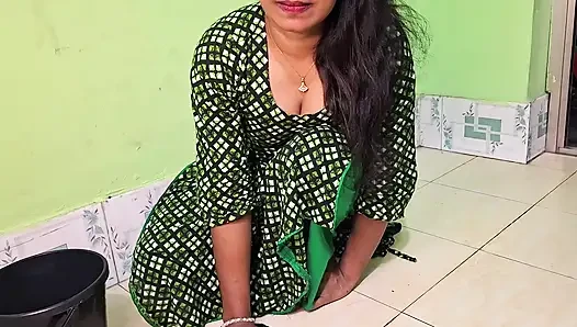 Adik tiri yang lagi marah setelah ngeliat kontolku, minta tolong sama abang tiriku