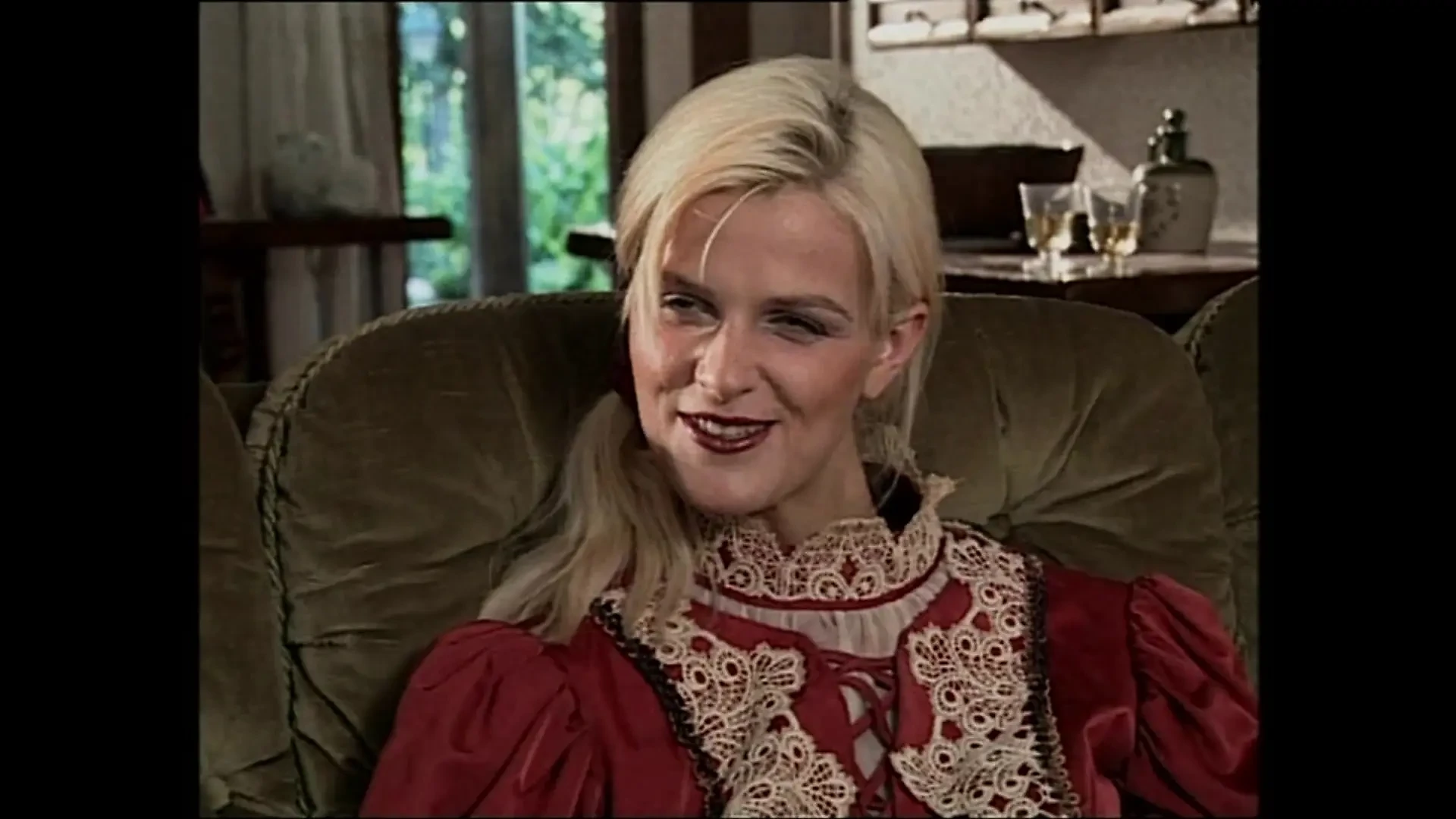 Lisa Belle - big tits,vintage