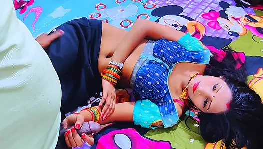 Индийская местная деревня дези юная бхабхи на улице XXX видео, индийская красивая деревня бхабхи на улице секс-видео на хинди аудио