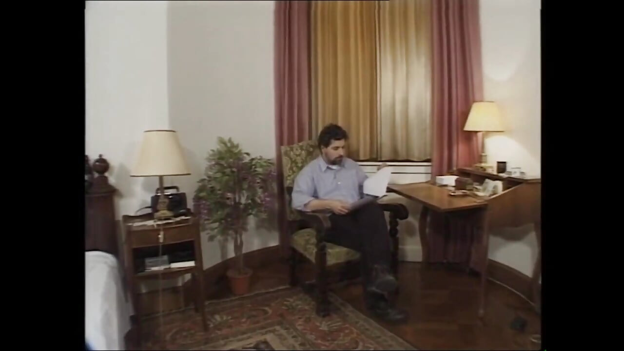 Lautes stöhnen bei tiefer vaginaler penetration