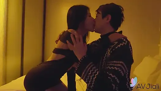 Xian’erai Fucks Her New Make-up Artist