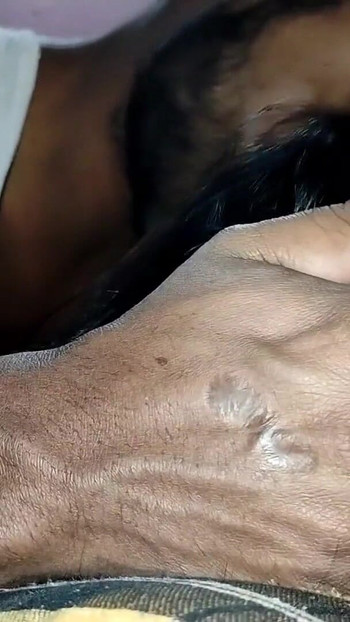 لحظة لا تنسى من "زوجة جميلة جدا كو رات مي بوهات تشوكار كيا"