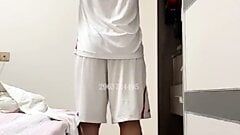 Китайская баскетболистка соло в белых носках