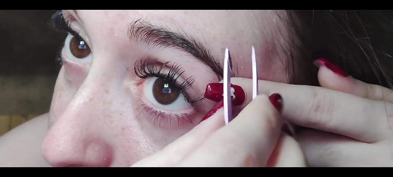 Tweezing My Eyebrows Close up