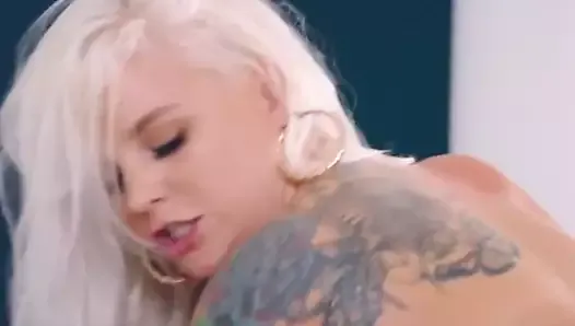 big ass on snapchat – petite blonde needs her ass eaten now