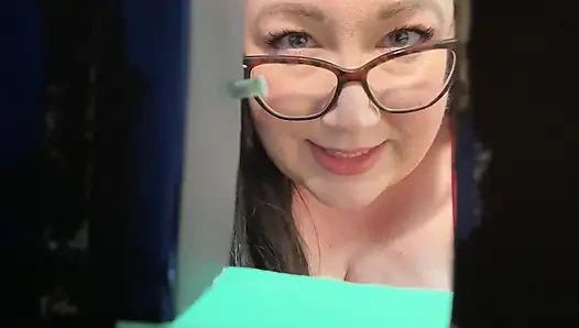 Giantess seni 5 gün boyunca tutuyor