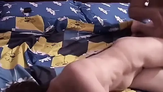 Fatmas başka bir orta yaşlı seksi kadınla ilk seks