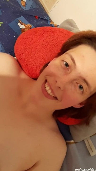 Mia face sex cu ejaculare înăuntru