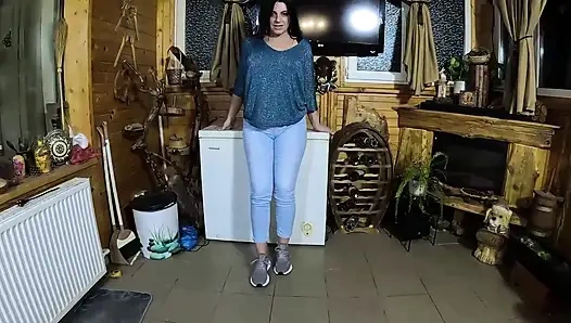 Cameltoe MILF Twerks in Jeans Blowjob & Cum All Over My Puffy Jacket 334