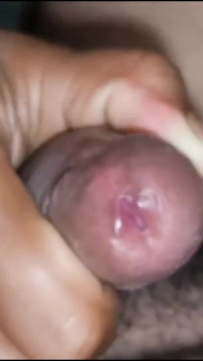 Madrasta chupou meu pênis e ficou com raiva e colocou meu pênis grosso dentro da buceta dela. | Clipe 1