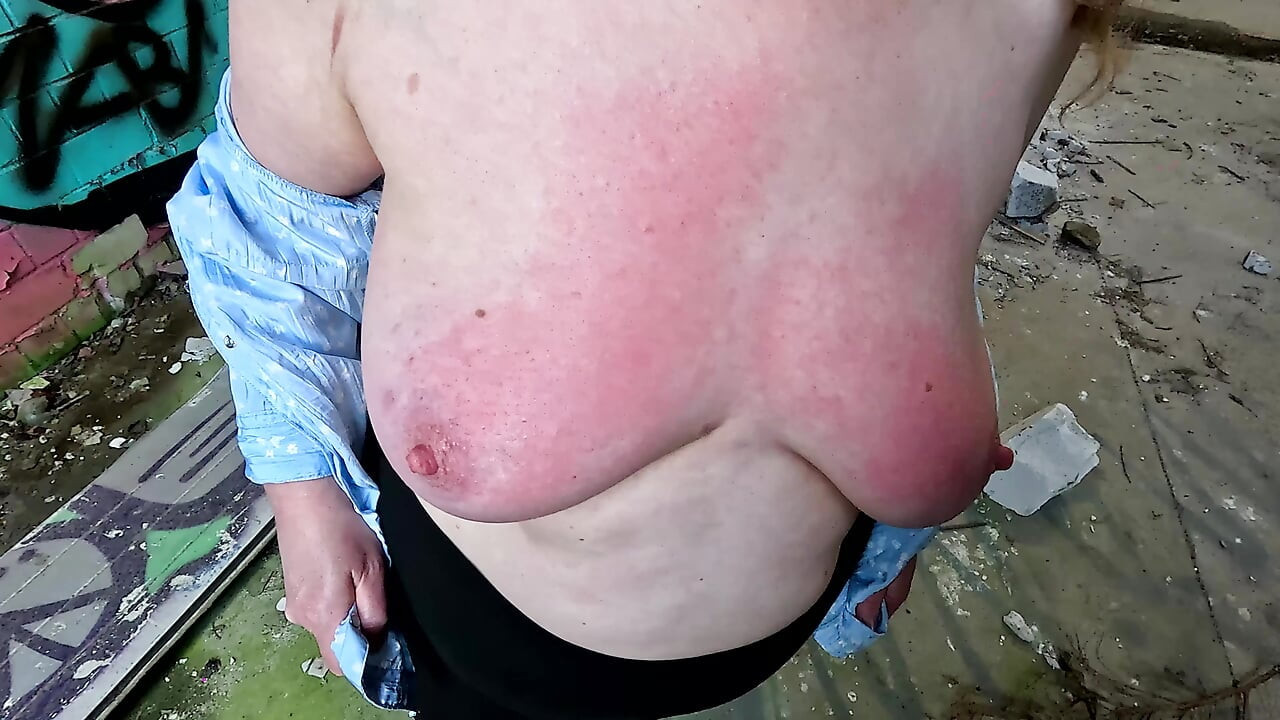 Natural boobs beating