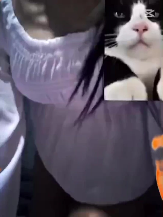 Hôm nay tôi đang ở chế độ nghịch ngợm ... và anh chị em sẽ tận hưởng điều đó." 😈
