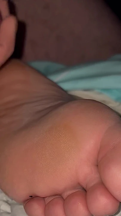 Unforgettable moment from "Amateur footfetish Cum on soles"