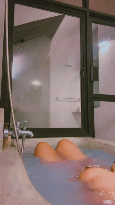 Got Horney in the bathtub