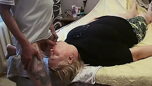 jerking off my dick to cum on my girlfriend