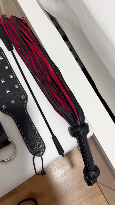 Super Hot BDSM SESSION: Blind & Vulnerable mask, chains, spreader bar, pump, electro