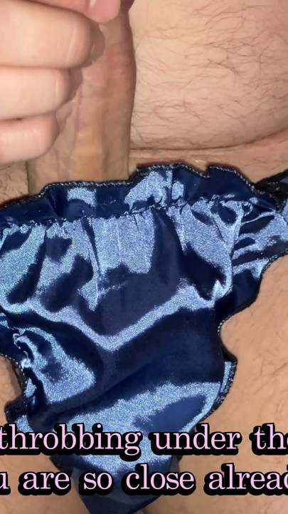 Bedste JOI onaniinstruktioner til kvinder - gør det bedste ud af dine satin trusser - følg min stemme | Clip 1