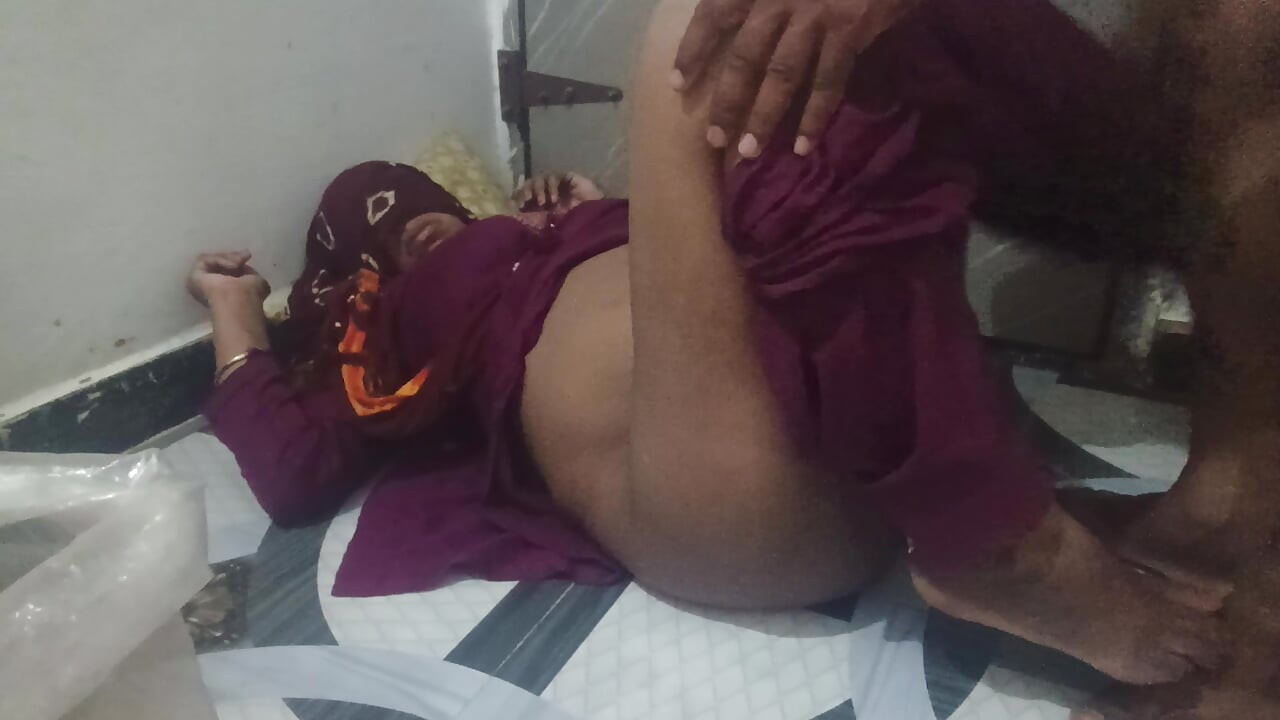 Bhabhi ji ki mast thukaee aur pilai
