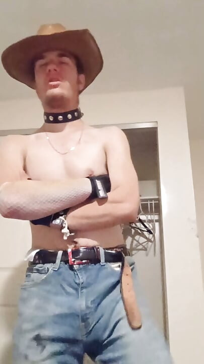 Cowboy bruger dit ansigt som sit sæde