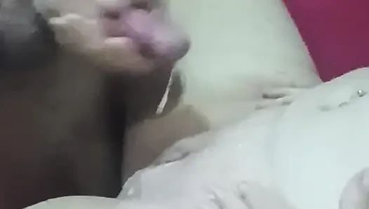 Istri dan pelacur.