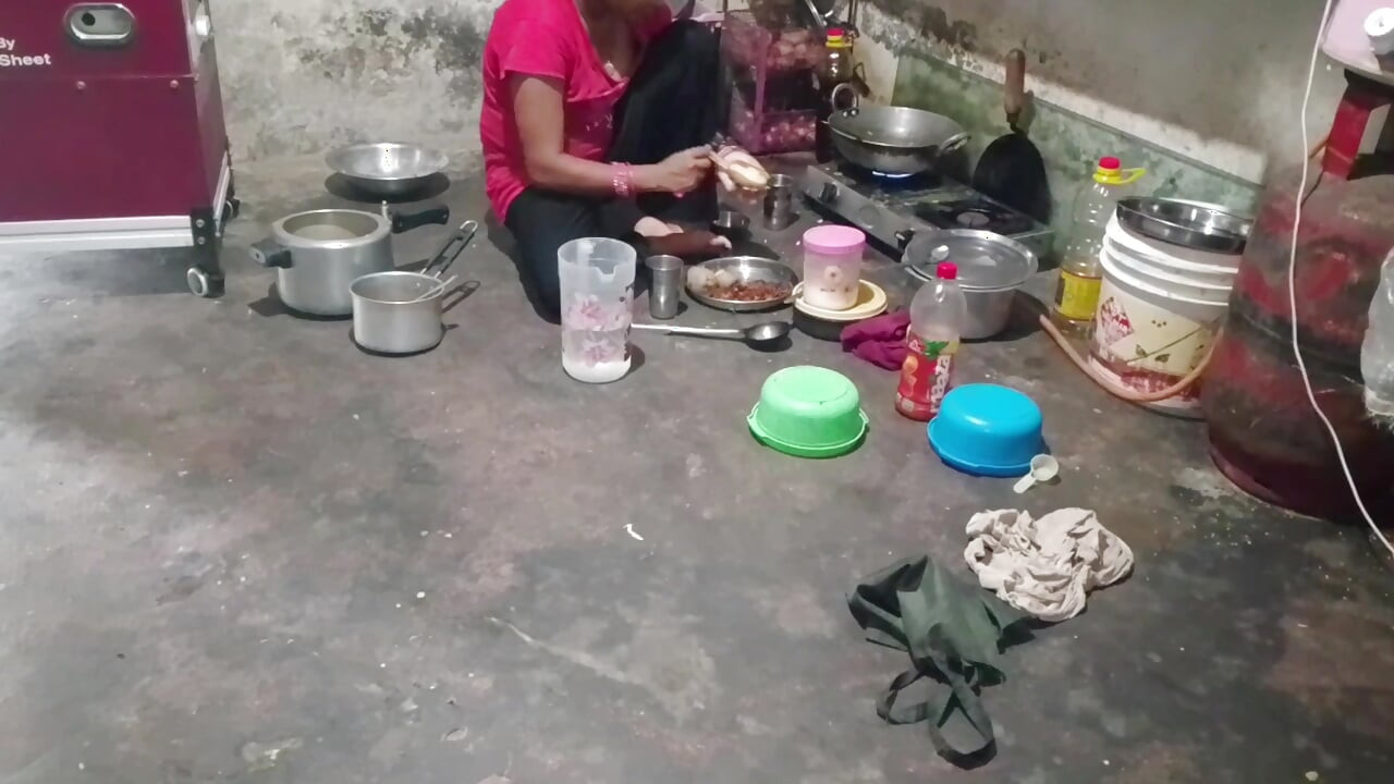 Bhabhi Ke Cock Ke Apni 젖탱이 페 파니 니키 힌디어 오디오