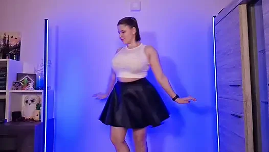 Curvy College Girl Haul Plaid, Drawstring and Black Mini Skirts Fit Check