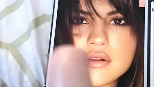 Selena Gomez (elle shoot) döl ttribute