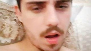 amateur boy masturbates on webcam