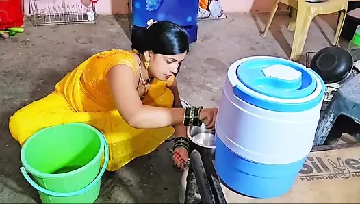 Stiefmutter hat einen harten dreier mit ihrem stiefsohn fickvergnügen, bis sie alles mit vollen titten gibt, desi milk Clear-
