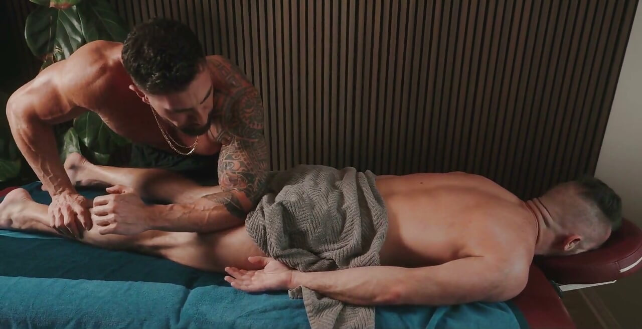 Deep Erotic Massage