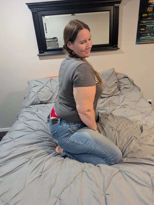 Her şey götüme! Anal, göte tapma ve büyük bir yüze boşalma ile göt yeme