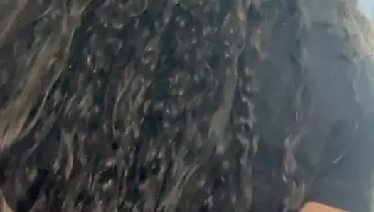 "Anda tinggal... tetapi dengan risiko Anda sendiri."