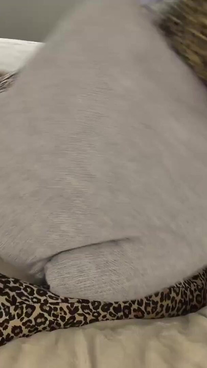 Blondehottiek zentai catsuit pillow grinding | Clip 2