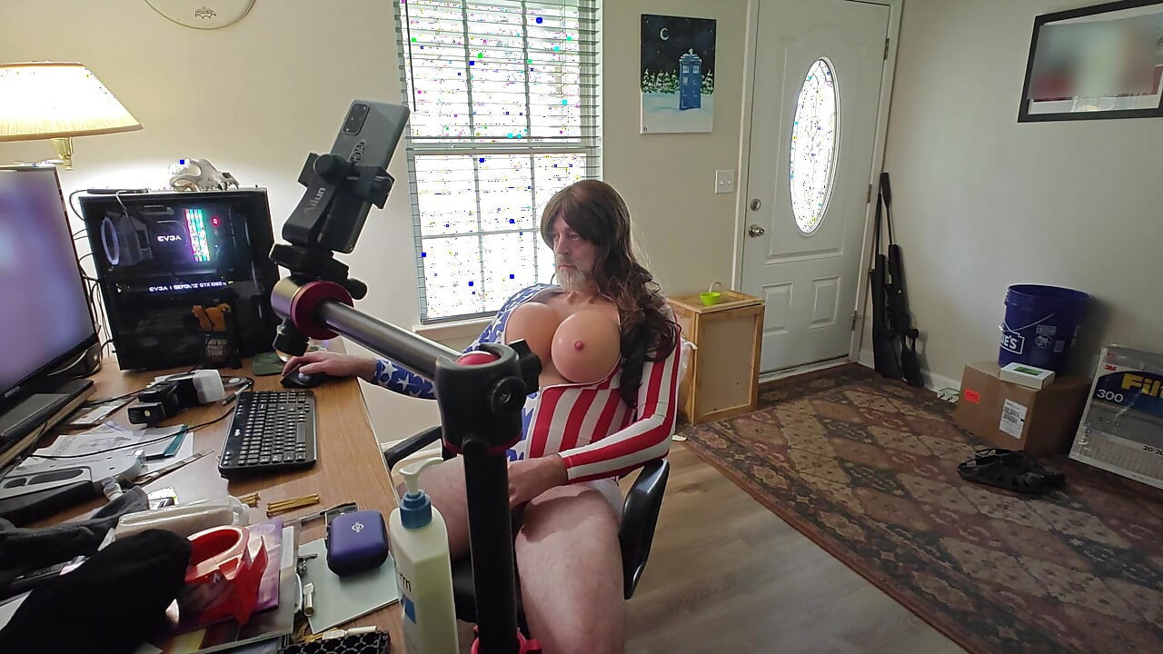 Live Cam Show Behind the Scenes