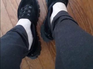 Выскользнула моя ступня из моей туфли