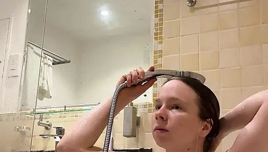 Würdest Du Dich Von Mir Anpissen Lassen?