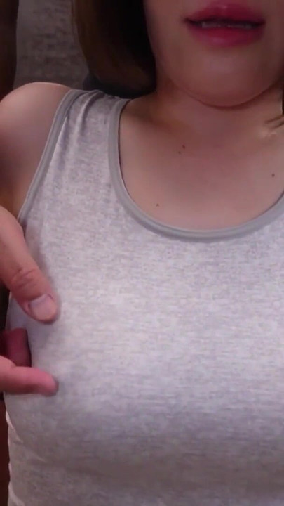 Merakam adegan berpeluh dengan seorang awek cantik dengan tetek besar. Si Dia Dalam Perjalanan Pulang Dari Kerja, Dia Aktif Seksual... | Klip 1