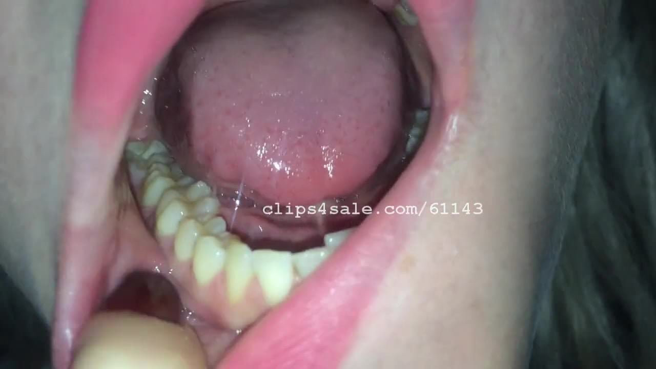 Fetysz ustny - wideo Misha Mouth 1