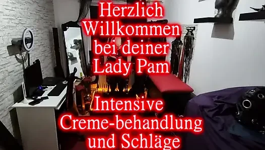 Reife brünette überbeugt und bettelt um grobes fetisch-hämmern