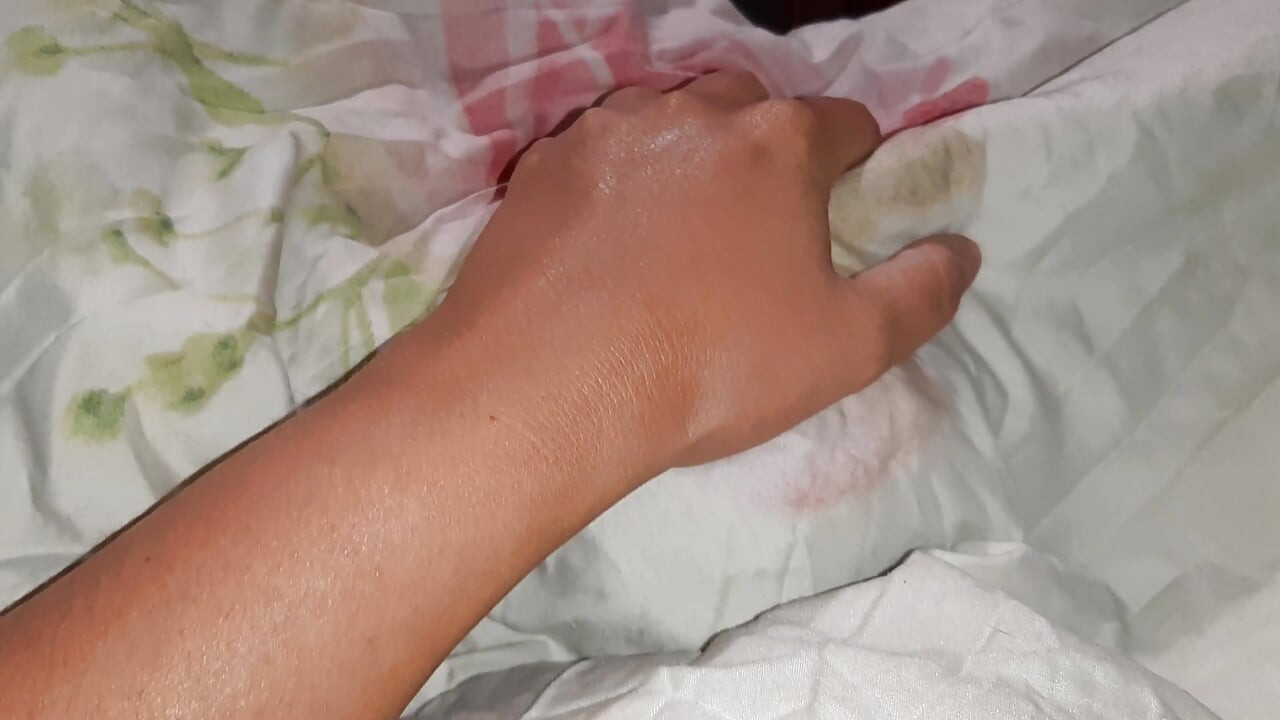 I Looked Under the Blanket and There Was My Neighbor Licking Pussy and My Girlfriend Watching and Masturbate, surprise Threesome