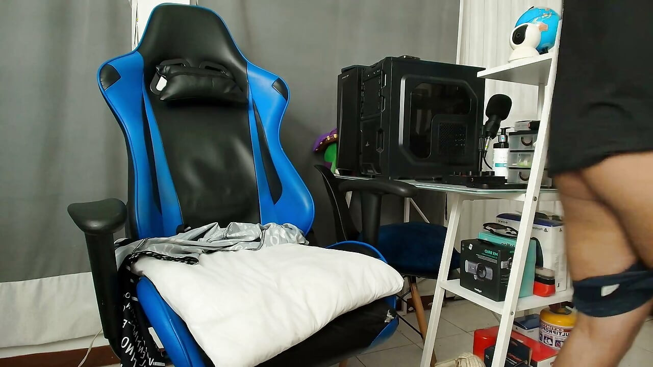 MŮJ VENEZUELSKÝ PŘÍTEL DOMA JE VELMI DĚVKA