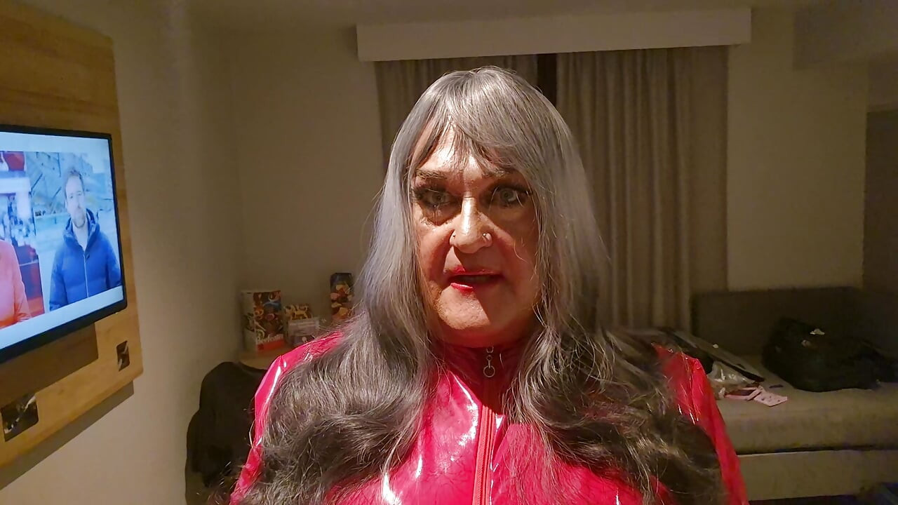 أنا Tanyalushxx بحاجة إلى استخدامها وتصويرها بالفيديو