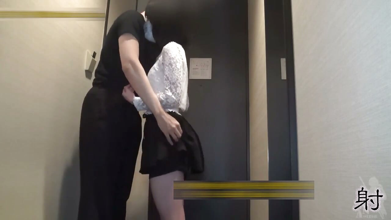 สาวเอเชียเงียน 0281