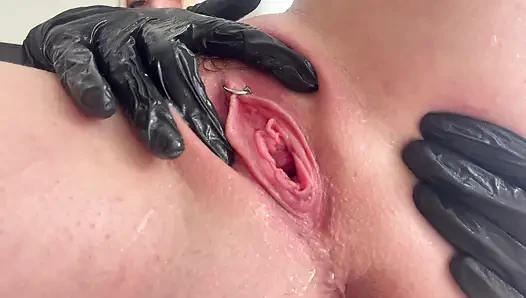 Shiny Black Nitrile Gloves Get Soaked in Pussy Juice and Squirt
