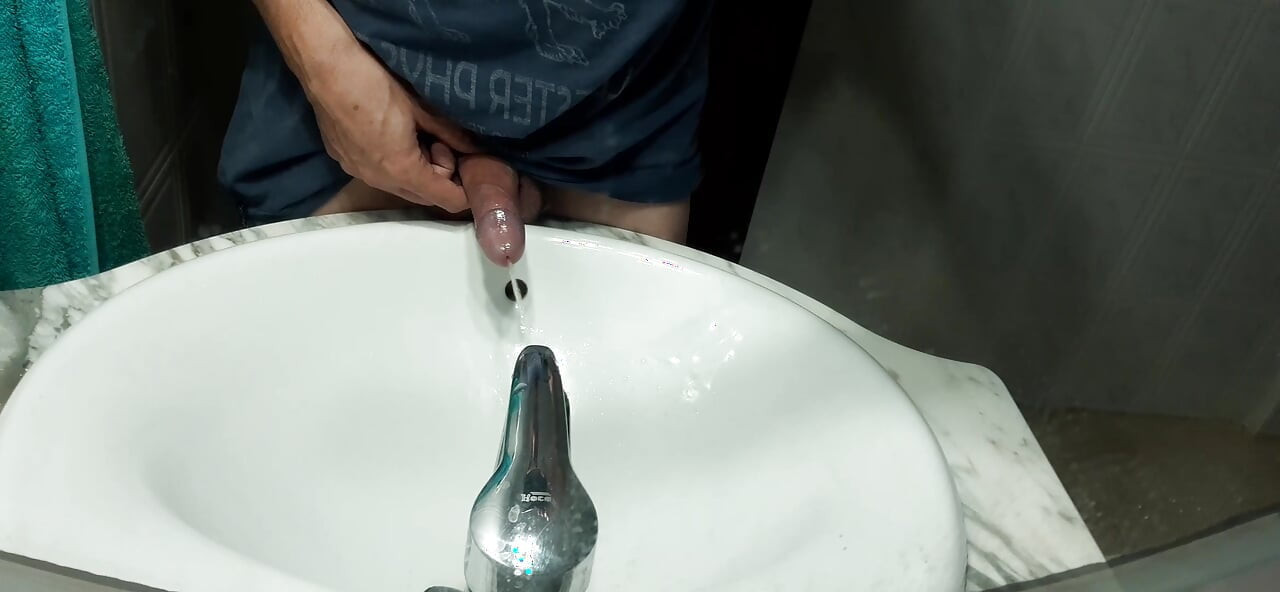 Pee through the mirror