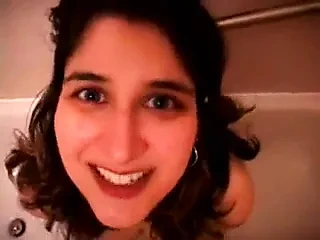Pee Drinking Girl