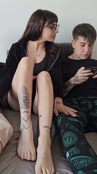 Gamer boys fuck her in her first amateur threesome | Clip 1
