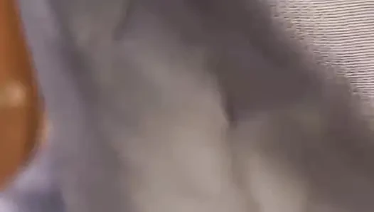 Suudi karımın büyük bir amcığı ve büyük göğüsleri var