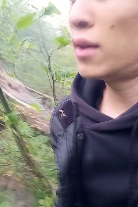 Gay Boy Jon Arteen Freeballing Showing His Dick and Naked Ass Outdoor