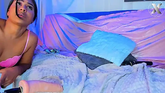 Я с Кристаллом, пока сосал свои соски